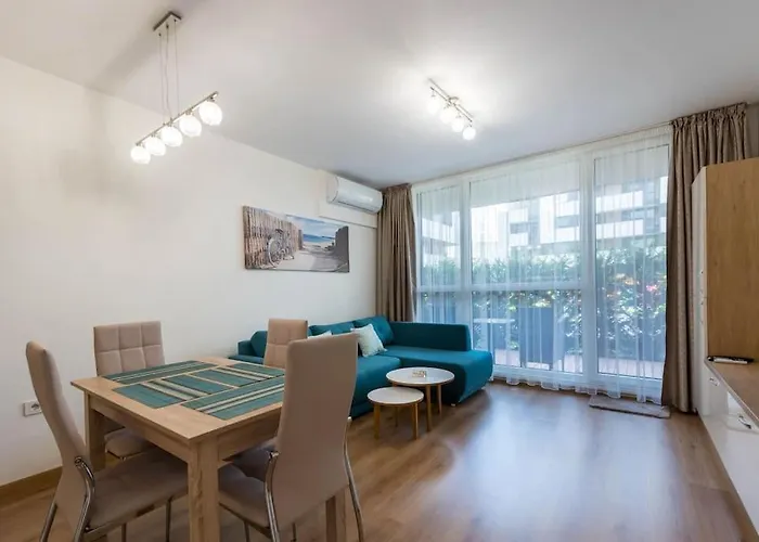 Labyrinth - Free Parking Space Included דירה *