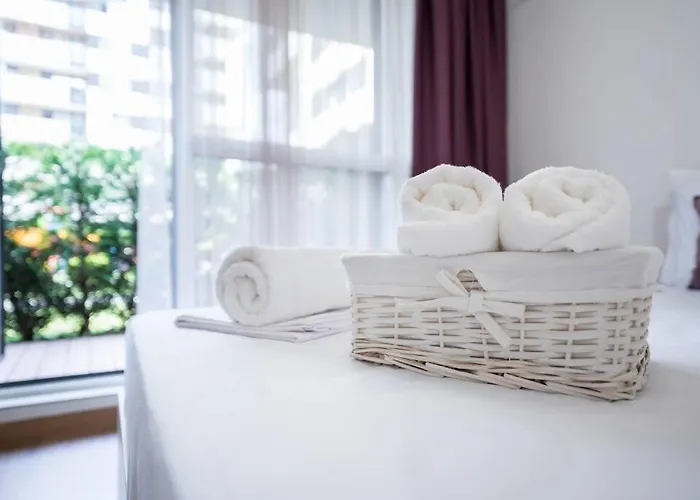 Labyrinth - Free Parking Space Included וארנה